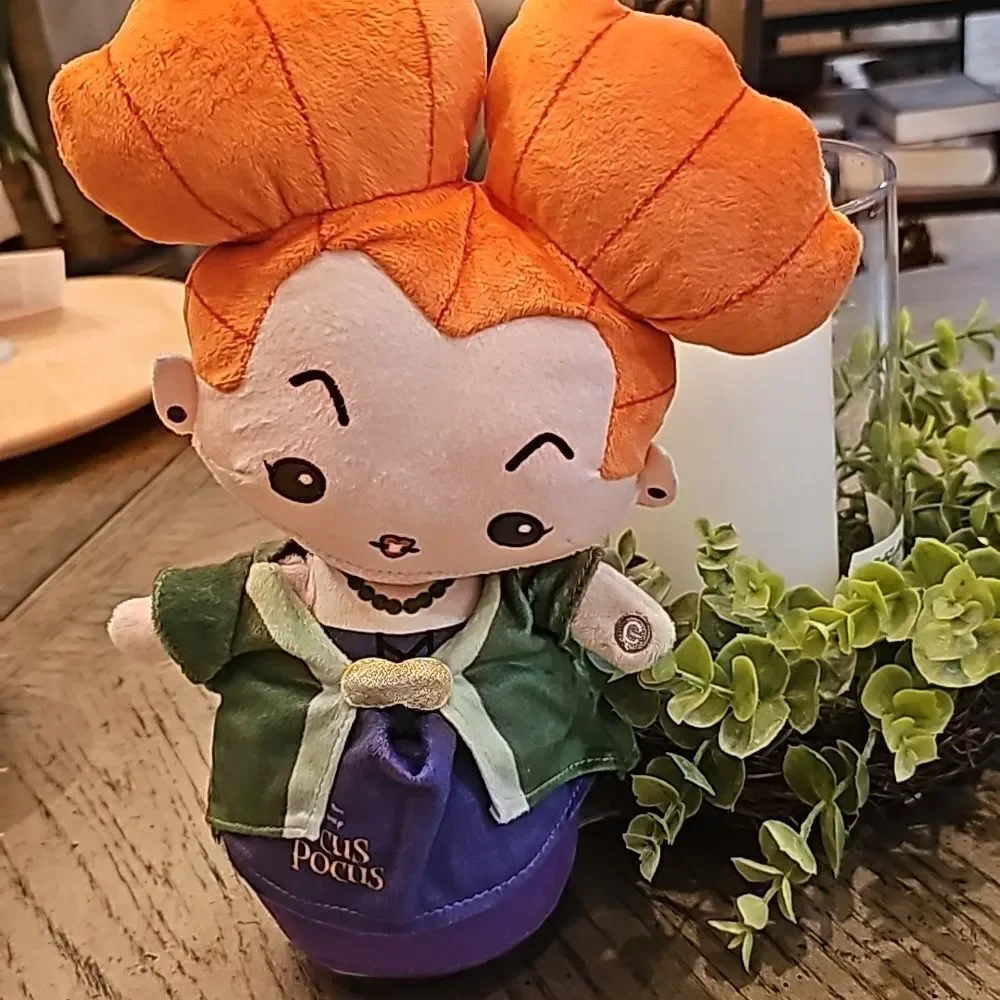 Disney hocus pocus winifred sanderson animated music plush - Picture 6 of 6